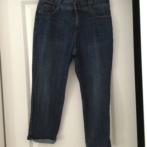 Chico’s So Slimming Girlfriend Crop pant